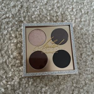 Mariah Carey x MAC eyeshadow palette